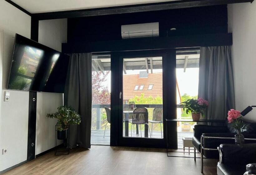 バルコニー付スイート, My Schildow