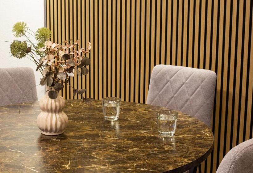 バルコニー付スイート, My Schildow