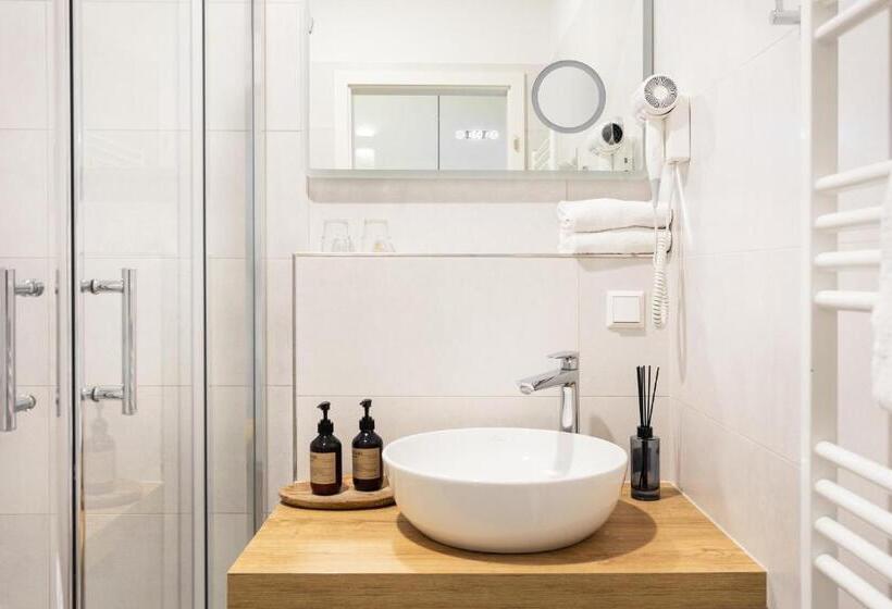 バルコニー付スイート, My Schildow