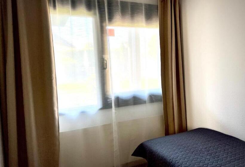 ベーシックトリプルルーム, My Schildow