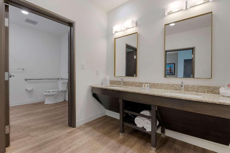 Номер Deluxe, Richmond Hotel Naha Kumoji