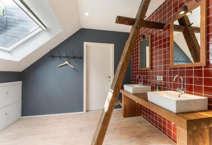 Четырехместный Номер Стандарт, Lake Suites