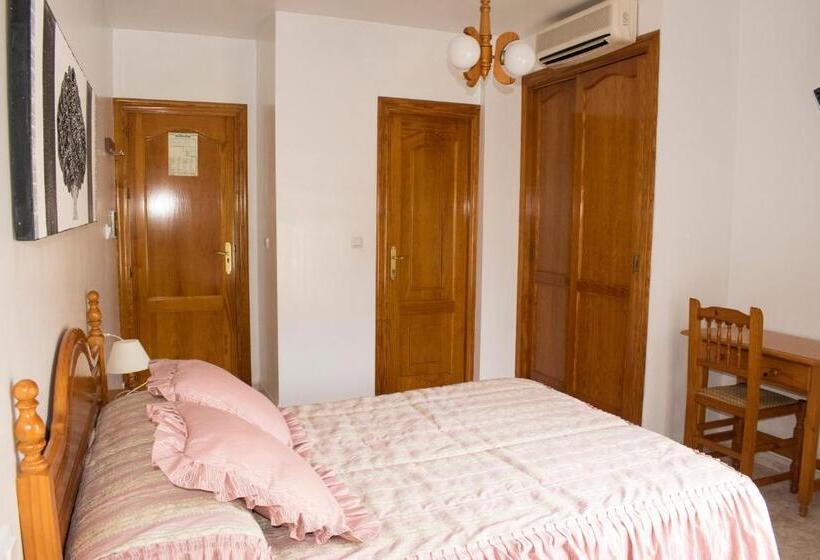 スタンダードルーム, Hostal Juan Carlos