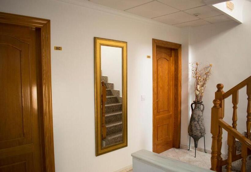 スタンダードルーム, Hostal Juan Carlos