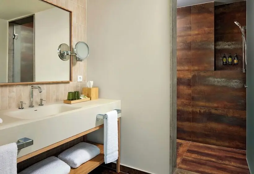 سوئیت کلاب, Algarve Marriott Salgados Golf Resort & Conference Center