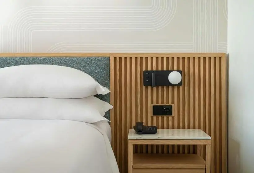 اتاق لوکس با تخت بزرگ, Algarve Marriott Salgados Golf Resort & Conference Center