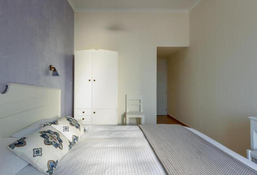 اتاق استاندارد با چشم‌انداز دریا, Anemomilos