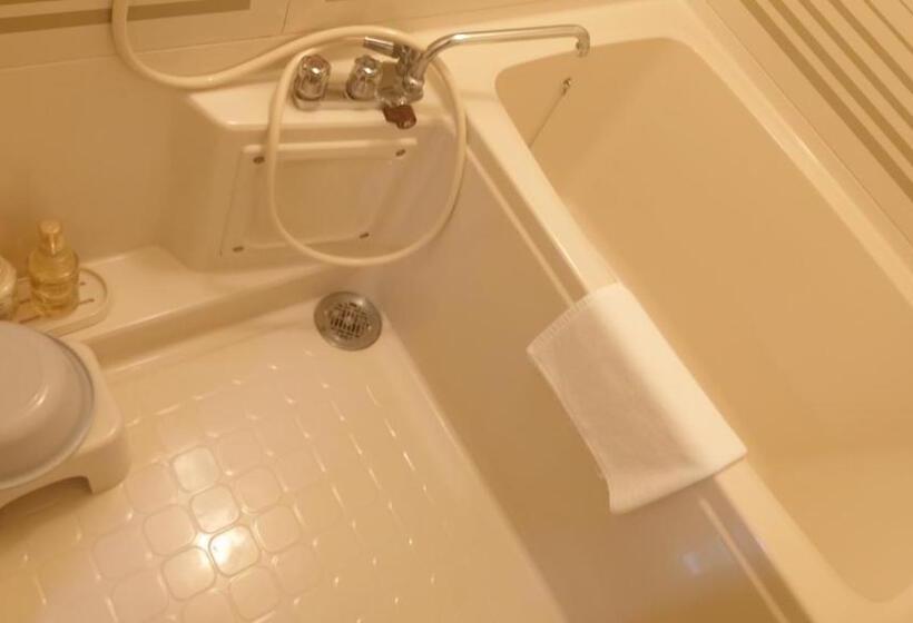 스위트, Asyl Nara