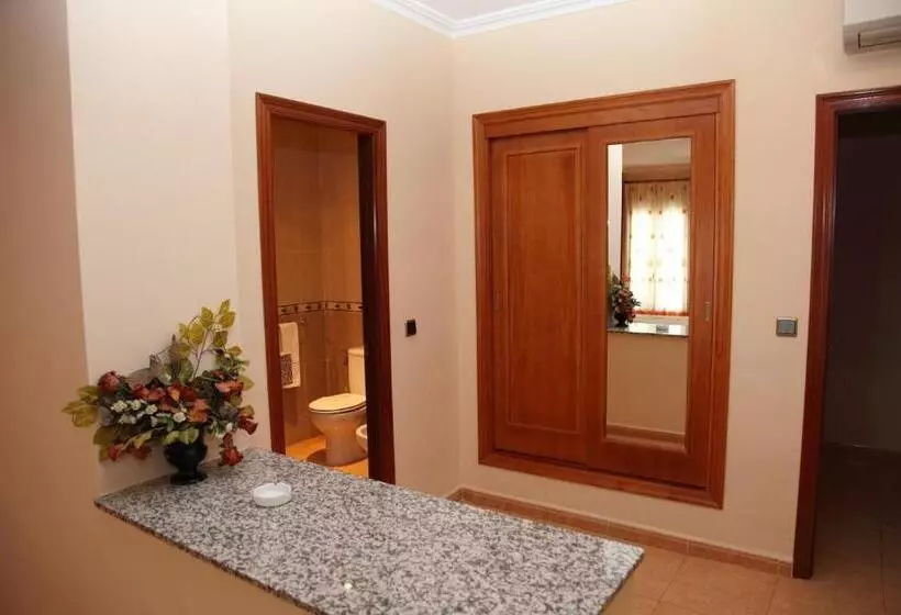 اتاق استاندارد, Ciudad Pozo Alcon
