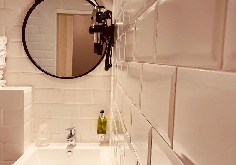 اتاق استاندارد یک نفره, Des Arts Bastille