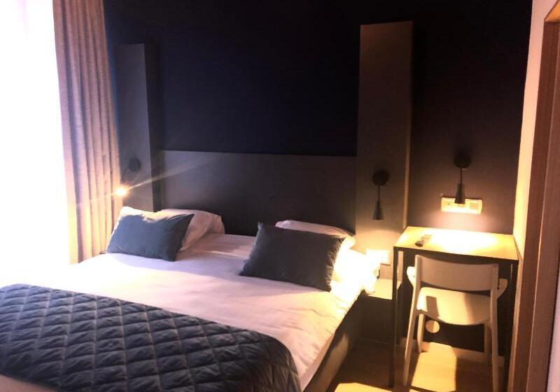 اتاق استاندارد یک نفره, Des Arts Bastille