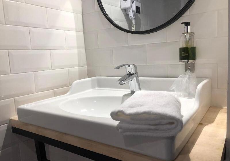 اتاق استاندارد, Des Arts Bastille