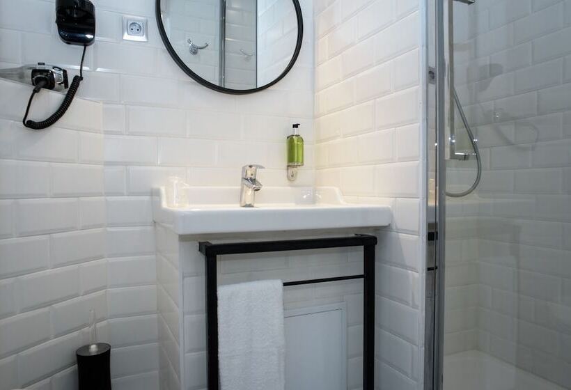 اتاق خانوادگی, Des Arts Bastille