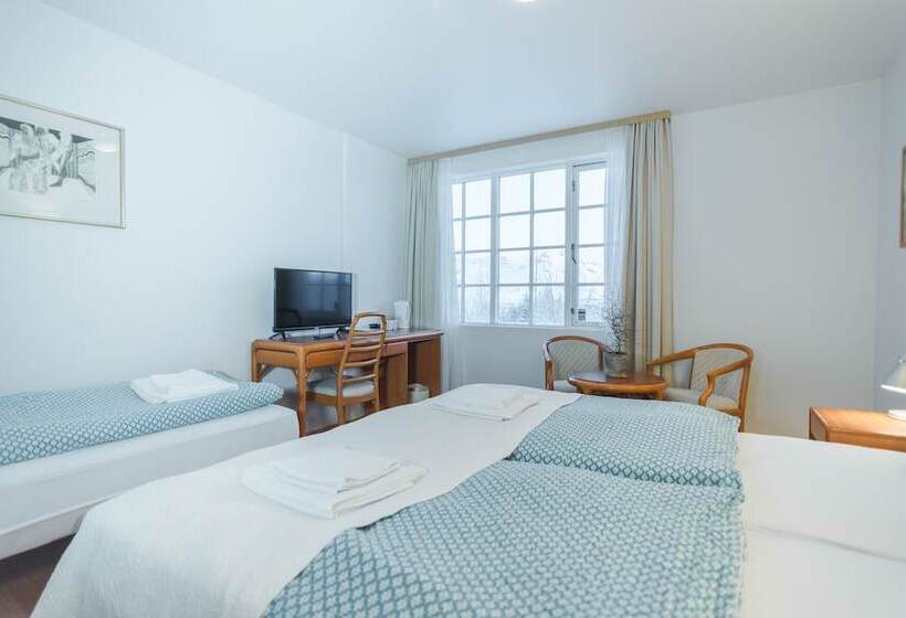 اتاق ساده سه نفره, Laxnes