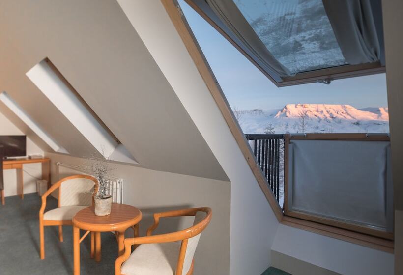 Deluxe Room Mountain View, Laxnes