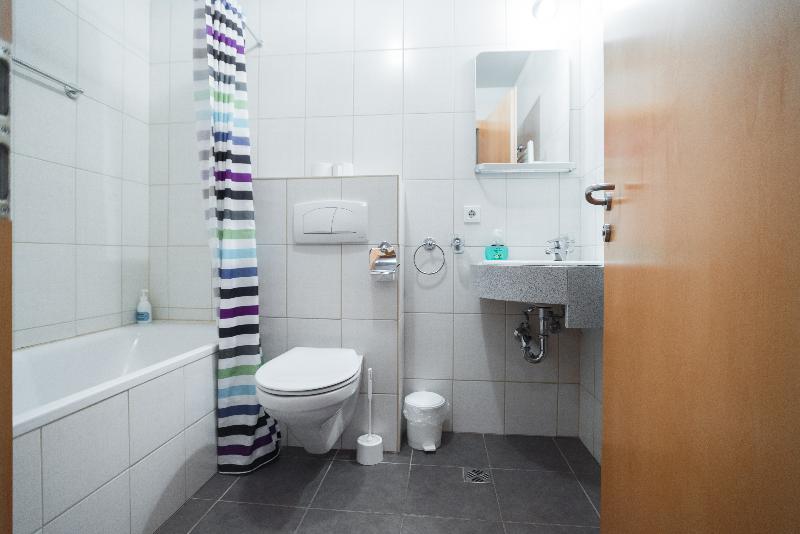 اتاق استاندارد, Laxnes