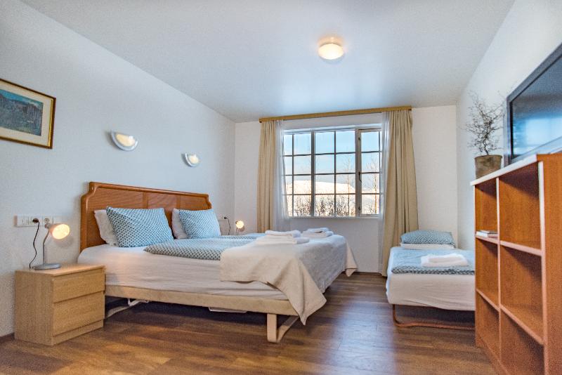 استودیوی استاندارد, Laxnes