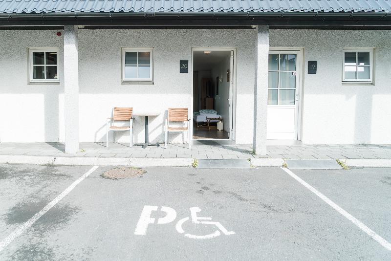 استودیوی استاندارد, Laxnes