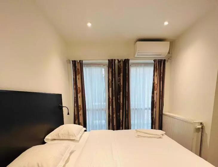 اتاق استاندارد یک نفره, Parkhotel Gent Centrum