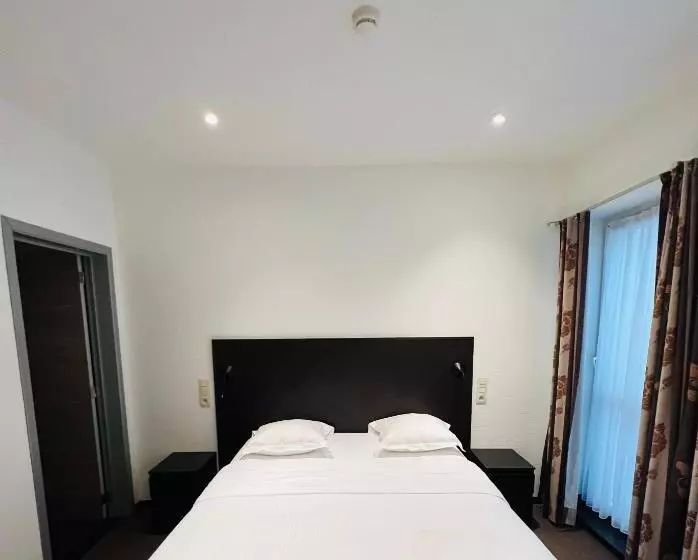 اتاق استاندارد یک نفره, Parkhotel Gent Centrum