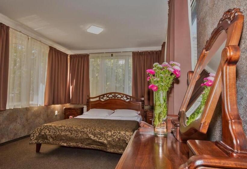 סוויטה דלוקס, Perfect