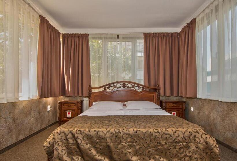 סוויטה דלוקס, Perfect