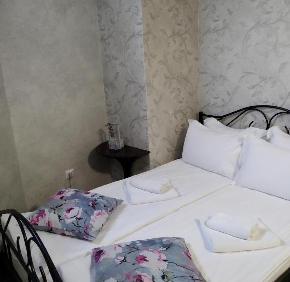 חדר בסיסי עם מרפסת, Perfect