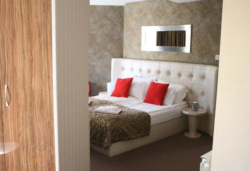 סוויטה דלוקס, Perfect