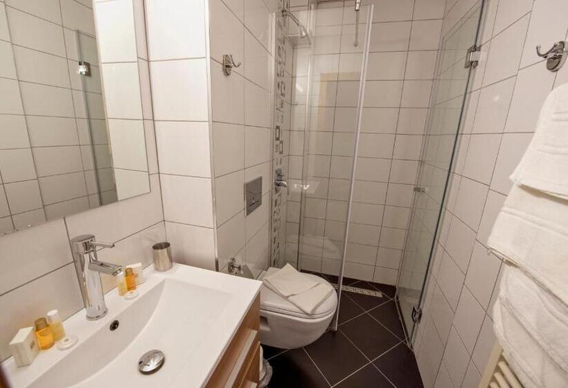 סוויטה דלוקס, Perfect