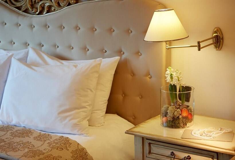 غرفة تنفيذية, Premier Luxury Mountain Resort