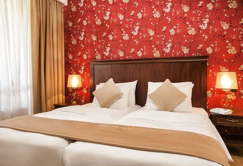 جناح ديلوكس, Premier Luxury Mountain Resort