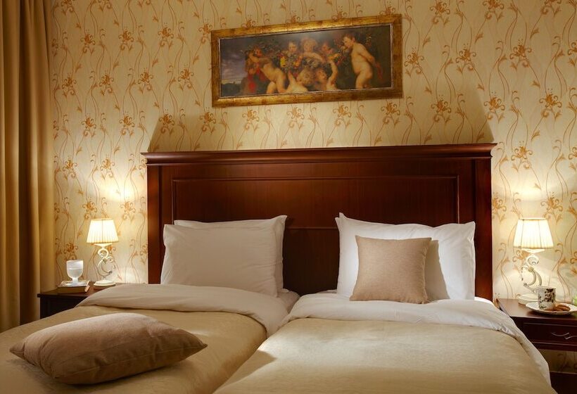 جناح ديلوكس, Premier Luxury Mountain Resort