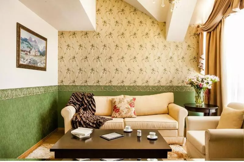 سوییت سوپریور, Premier Luxury Mountain Resort