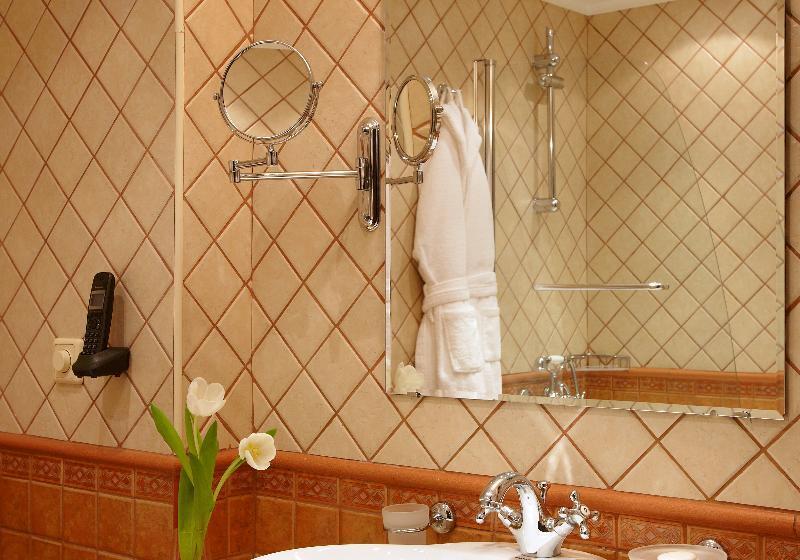 جناح ديلوكس, Premier Luxury Mountain Resort