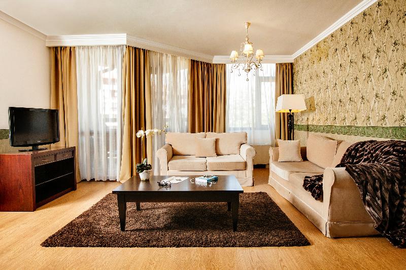 جناح ديلوكس, Premier Luxury Mountain Resort