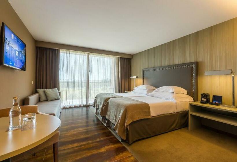 标准间带游泳池, Algarve Marriott Salgados Golf Resort & Conference Center