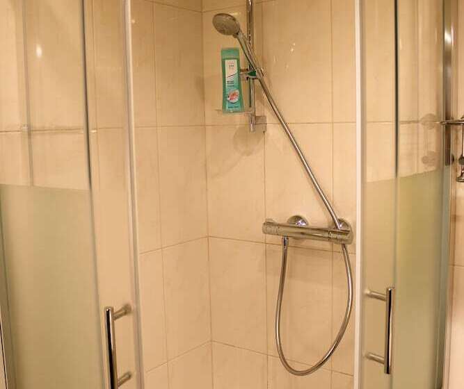 اتاق استاندارد سه تخته با بالکن, Sonnenhof