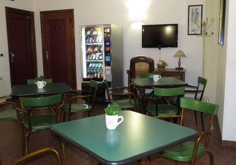 חדר סטנדרט, Toya Kohantei