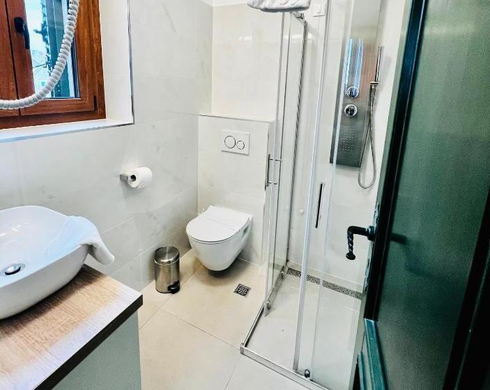 Economy Zimmer, Villa Diana