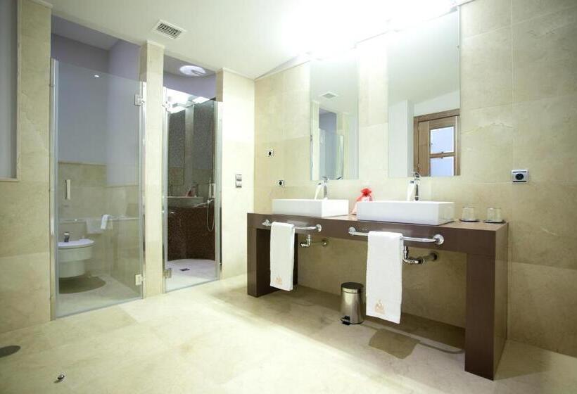 חדר סטנדרט לשלושה, & Winery Señorío De Nevada