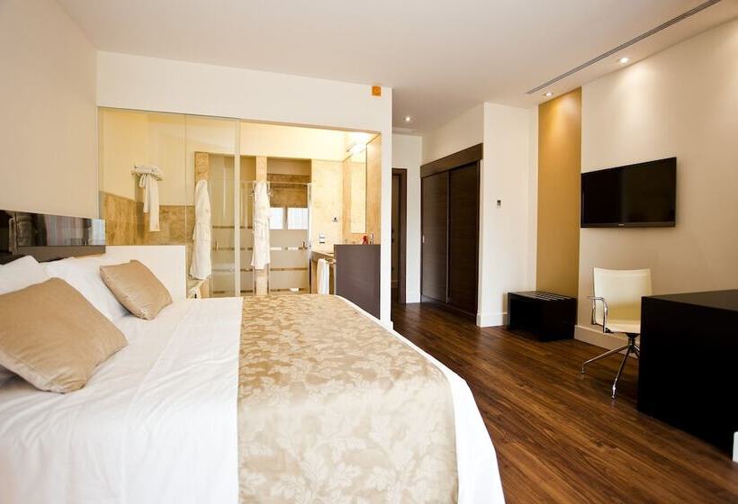 חדר סופריור, & Winery Señorío De Nevada