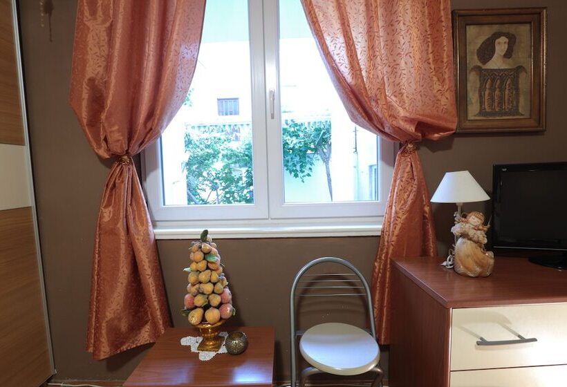 דירת 2 חדרי שינה עם נוף לגינה, Matic Apartments