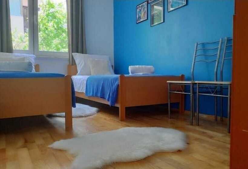 דירת 2 חדרי שינה עם נוף לגינה, Matic Apartments