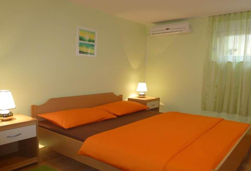 דירת חדר, Matic Apartments