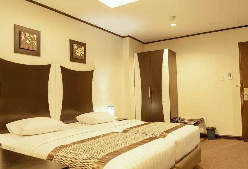 اتاق لوکس, Casa Bocobo