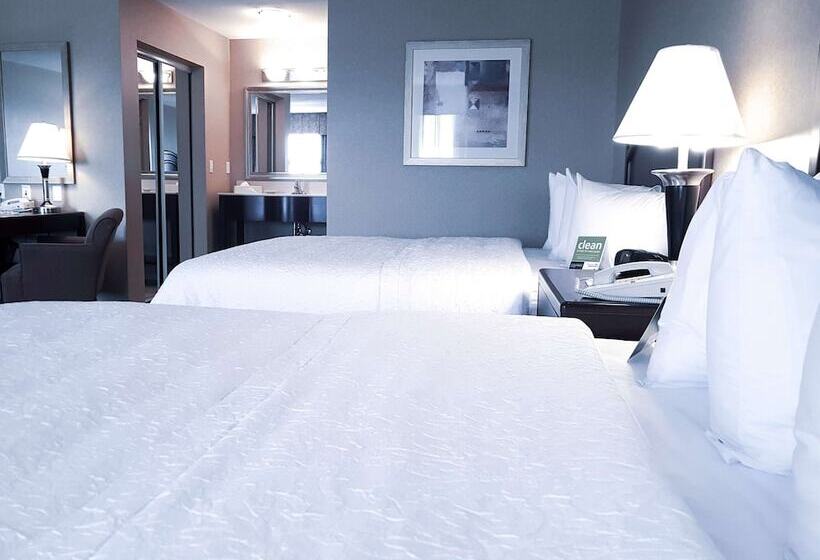 غرفة قياسية, Hampton Inn & Suites By Hilton Edmonton Intl Airport