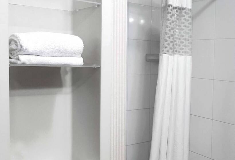 غرفة قياسية, Hampton Inn & Suites By Hilton Edmonton Intl Airport