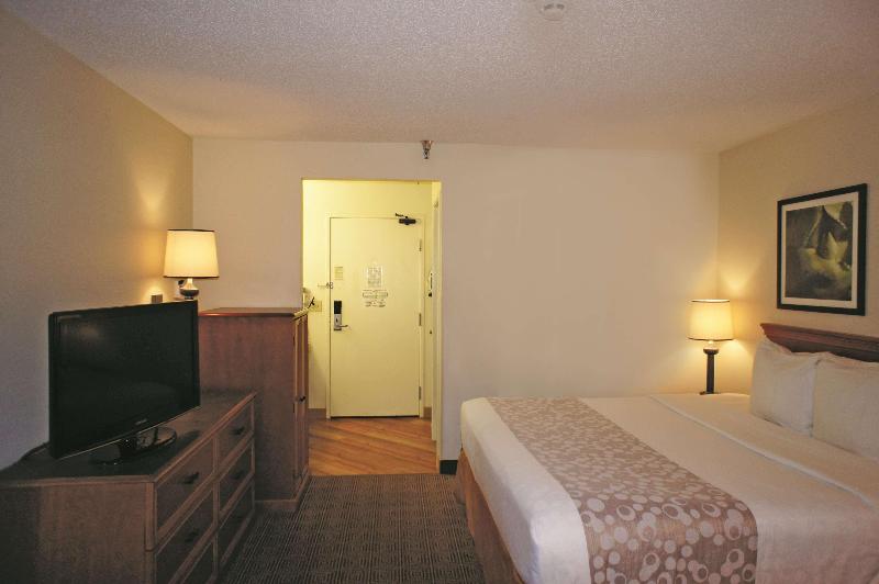 إستوديو قياسى, Hampton Inn & Suites By Hilton Edmonton Intl Airport