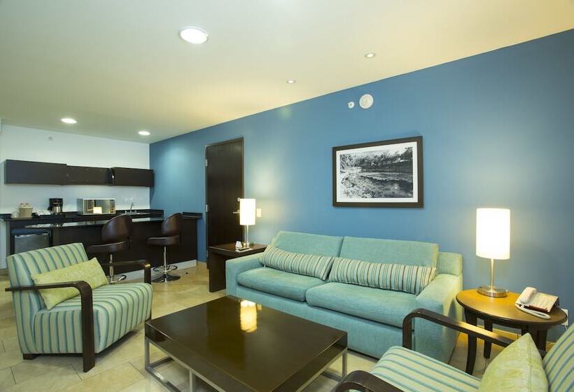 סוויטה, Holiday Inn Express Mérida, An Ihg