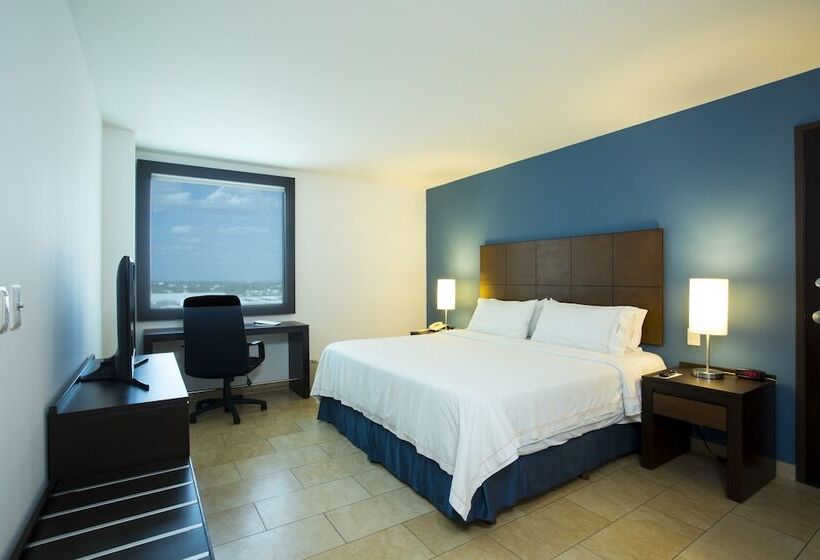 סוויטה, Holiday Inn Express Mérida, An Ihg